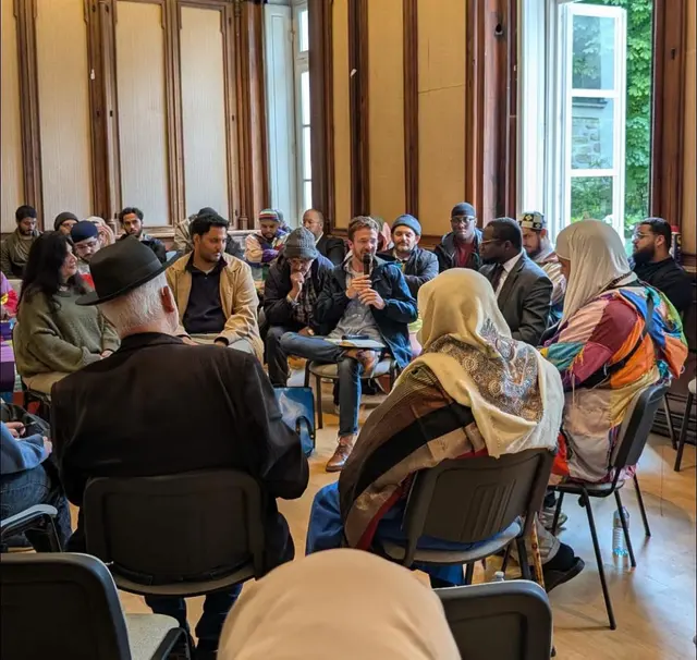 Le cercle de dialogue des Assises fraternelles, Forum 104