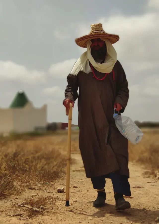Sur le chemin, vers un mausolée